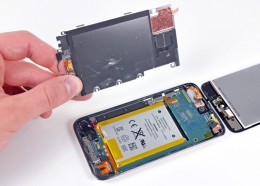 Co v sobě skrývá nový iPod touch? ipod touch 4G 2 260x186 Co v sobě skrývá nový iPod touch?