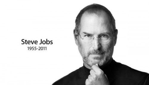 steve-jobs-apple-died steve jobs apple died 500x286 Jablečný rok 2011 (červenec prosinec)