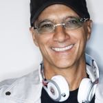 Jimmy Iovine vypráví o předplatném hudby