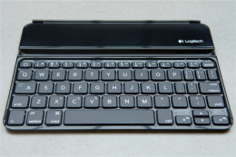Recenze klávesnice Logitech Ultrathin Keyboard mini Logitech Ultrathin Keyboard Mini 01 260x173 Recenze klávesnice Logitech Ultrathin Keyboard mini