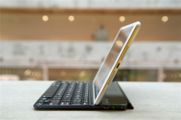 Recenze klávesnice Logitech Ultrathin Keyboard mini Logitech Ultrathin Keyboard Mini 05 260x172 Recenze klávesnice Logitech Ultrathin Keyboard mini