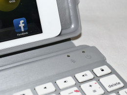 Recenze klávesnic ZAGGKeys Mini 7 a ZAGGKeys Mini 9 zagg keys mini9 03 260x195 Recenze klávesnic ZAGGKeys Mini 7 a ZAGGKeys Mini 9