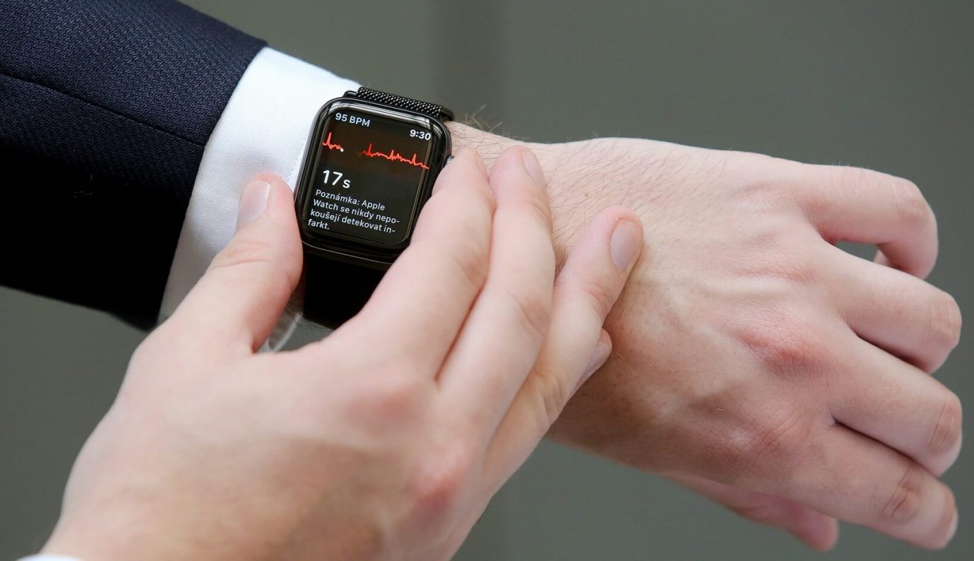 OZP přispívá na nákup nových Apple Watch Series 5 a starších Series 4 Náhled