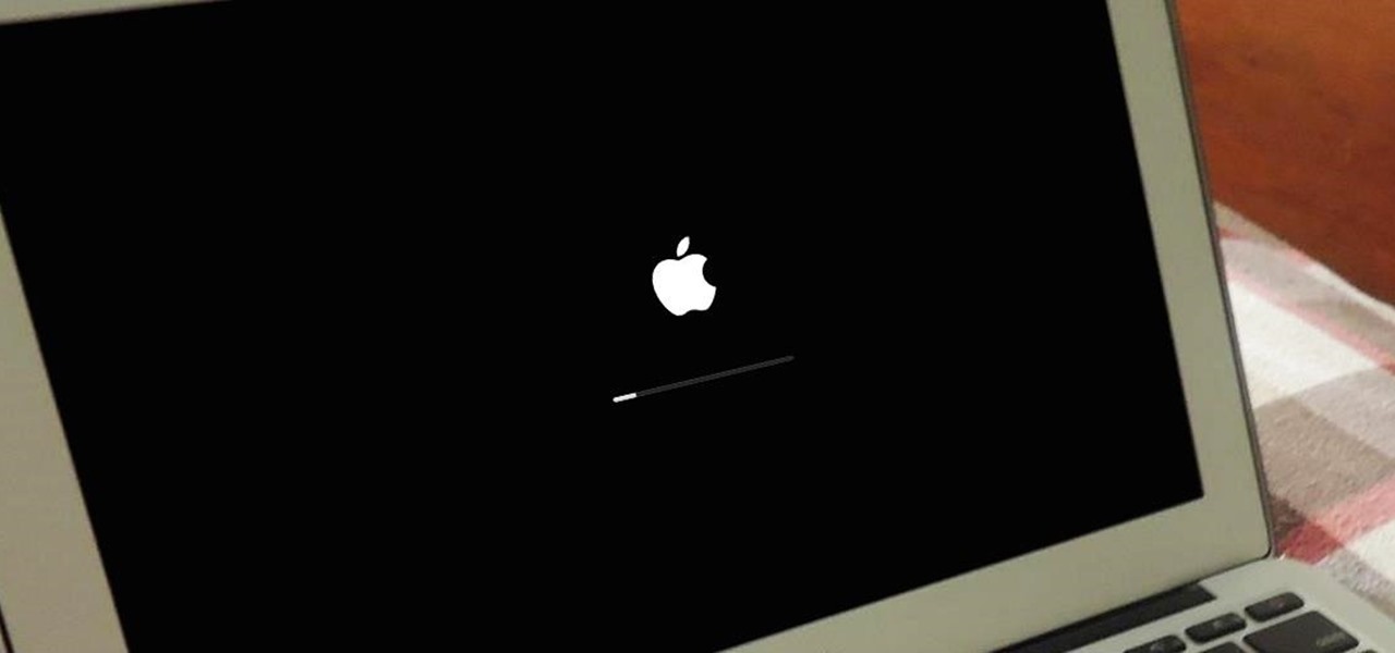 Зависает компьютер черный экран. Ноутбук эпл черный экран. MACBOOK черный экран. Макбук экран загрузки. Мак виснет при загрузке.