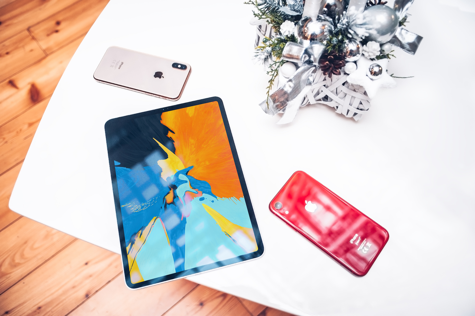 iPad Pro iPhone XS iPhone XR