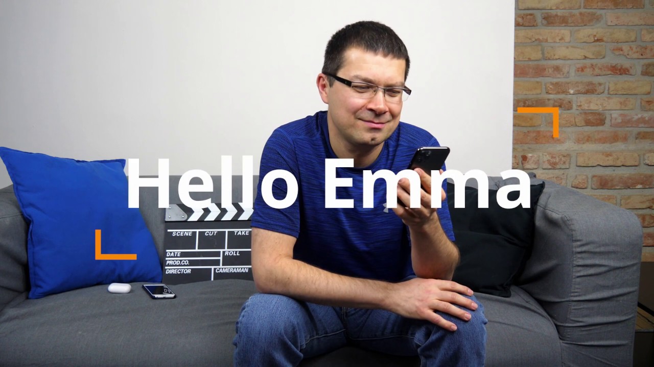 Hello Emma ceska Siri David Beck