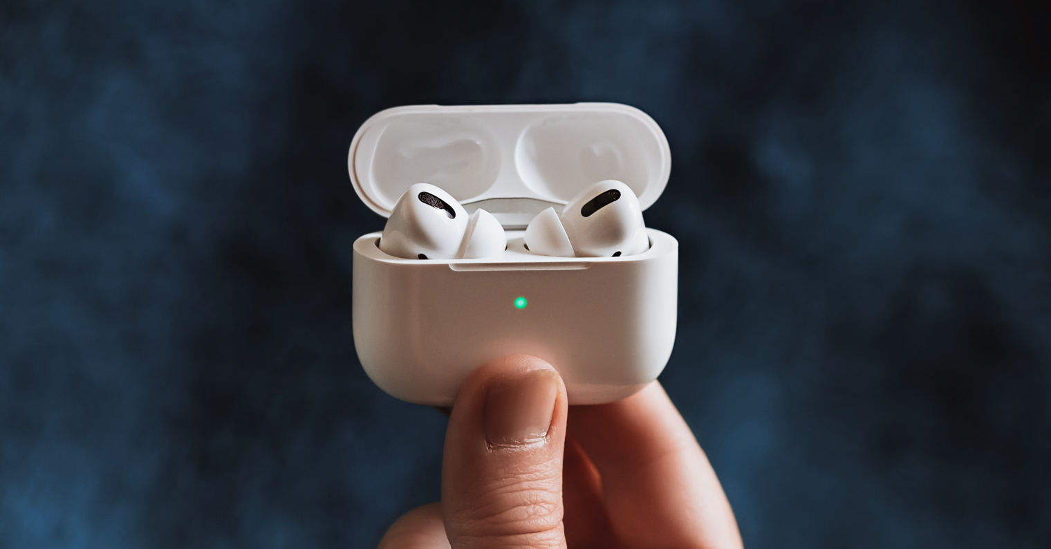 Co znamená kdyz AirPods Blikaji cervene?