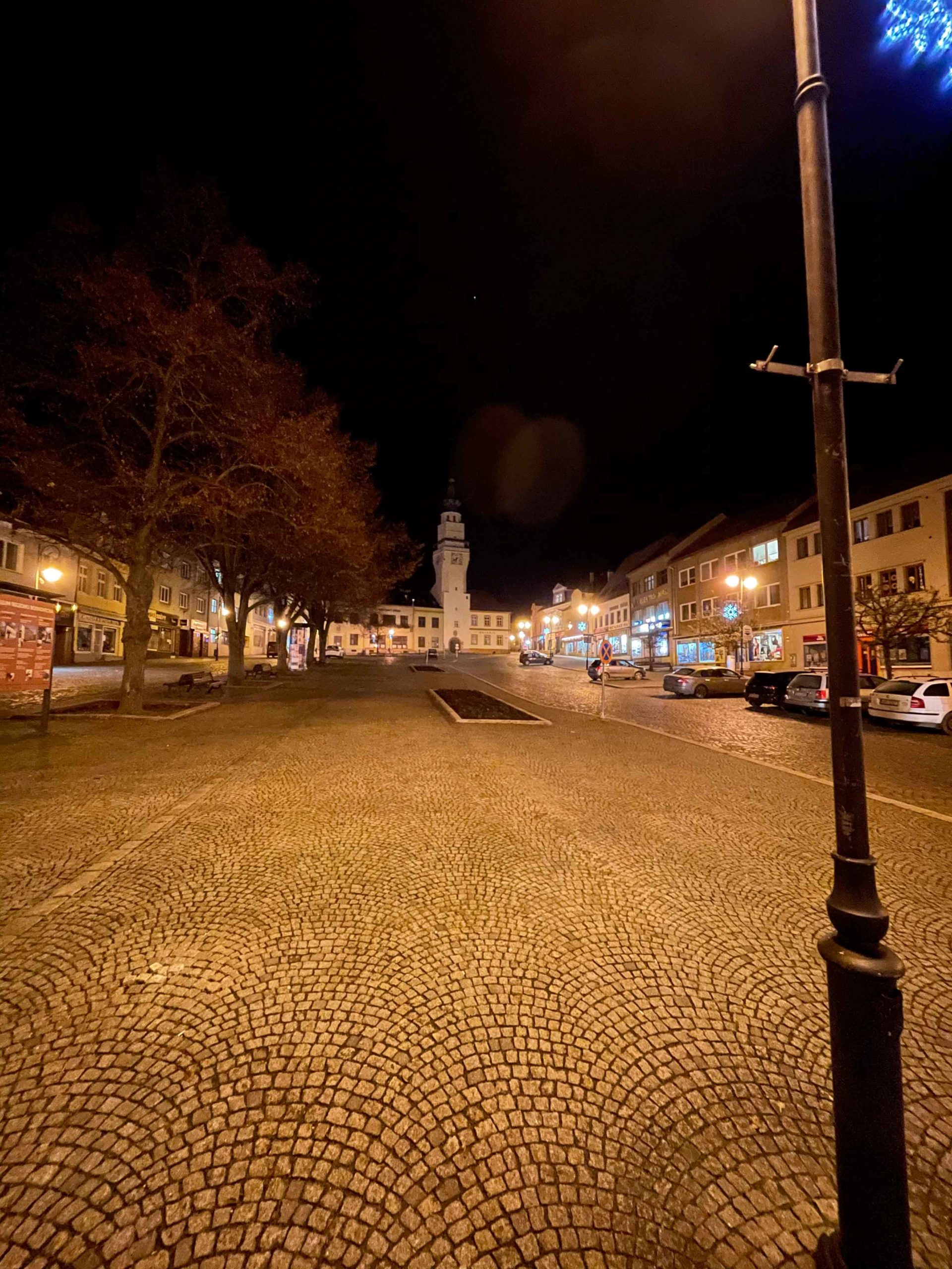 fotky z iphone 12 pro max v noci15