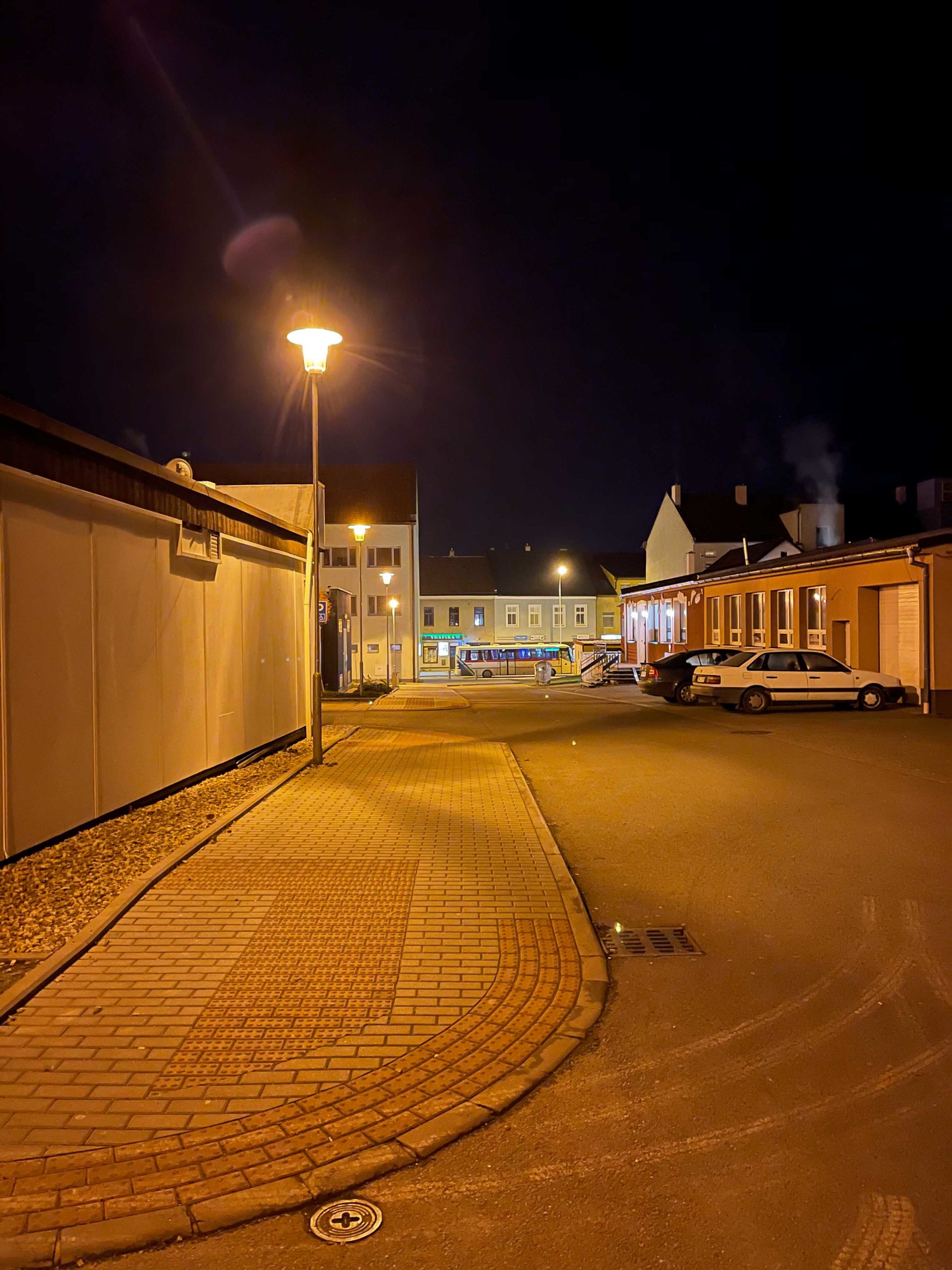 fotky z iphone 12 pro max v noci8
