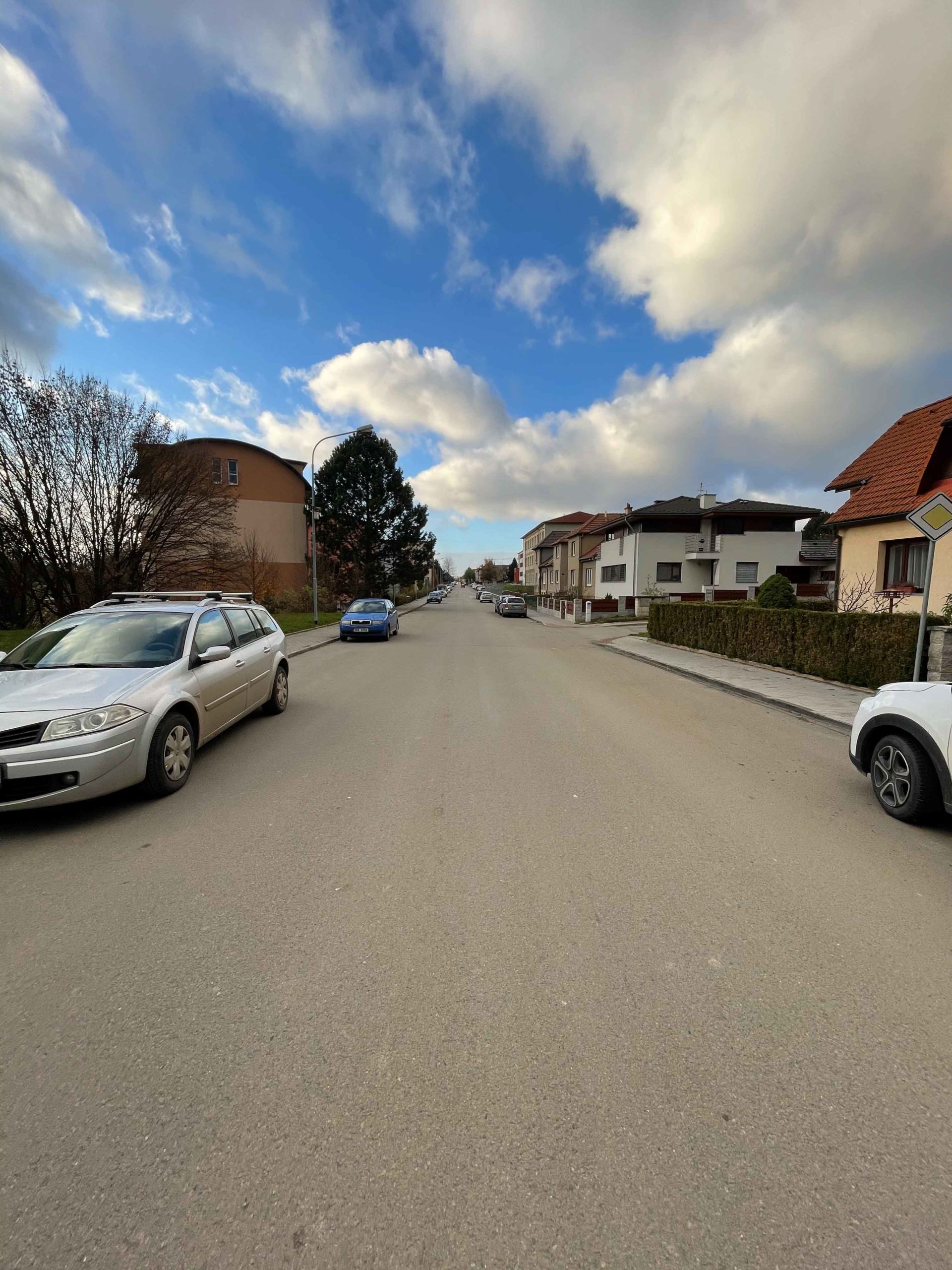 fotky z iphone 12 pro max ve dne8