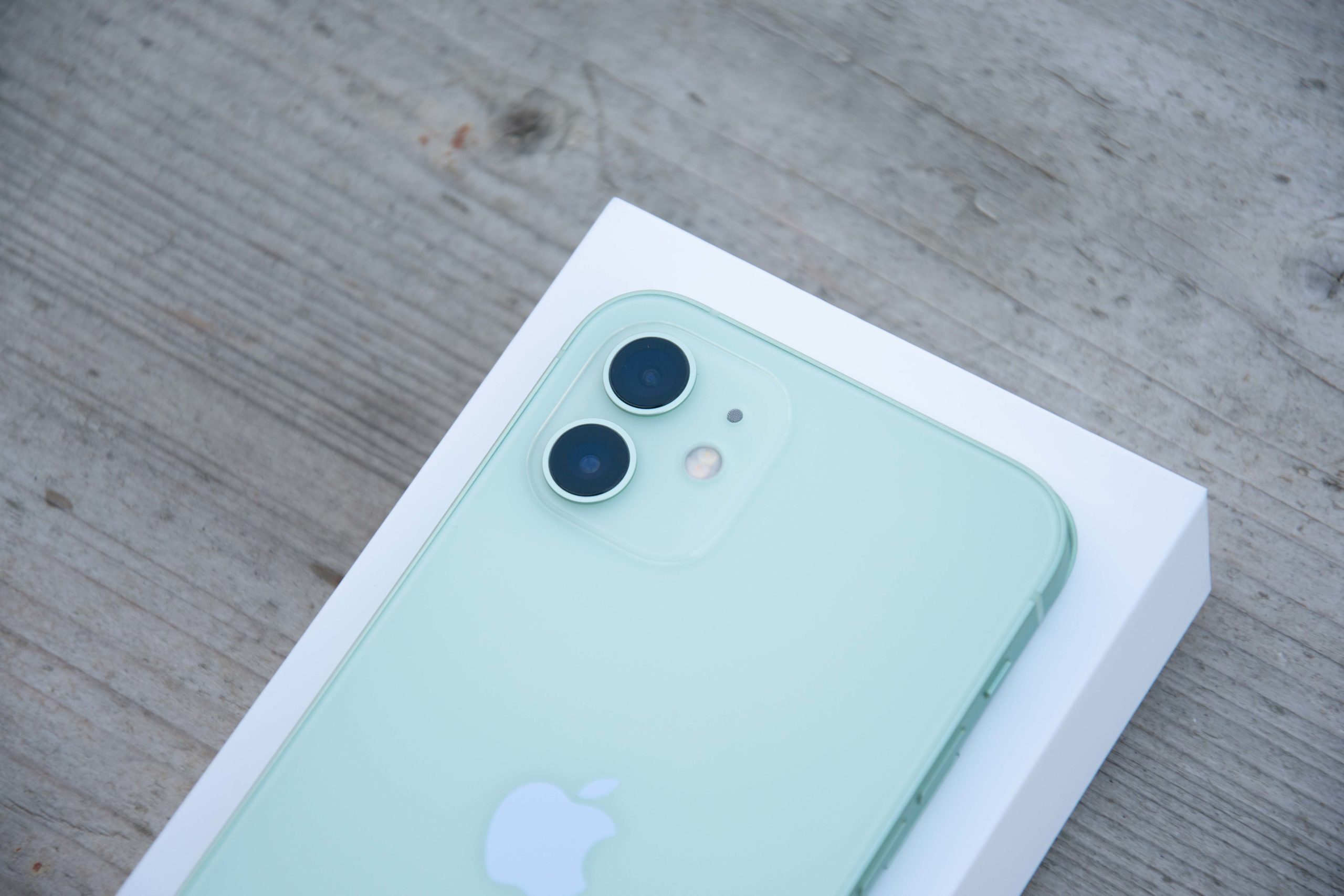 iphone 12 jablickar 1 iPhone 12 v redakci Jablíčkáře