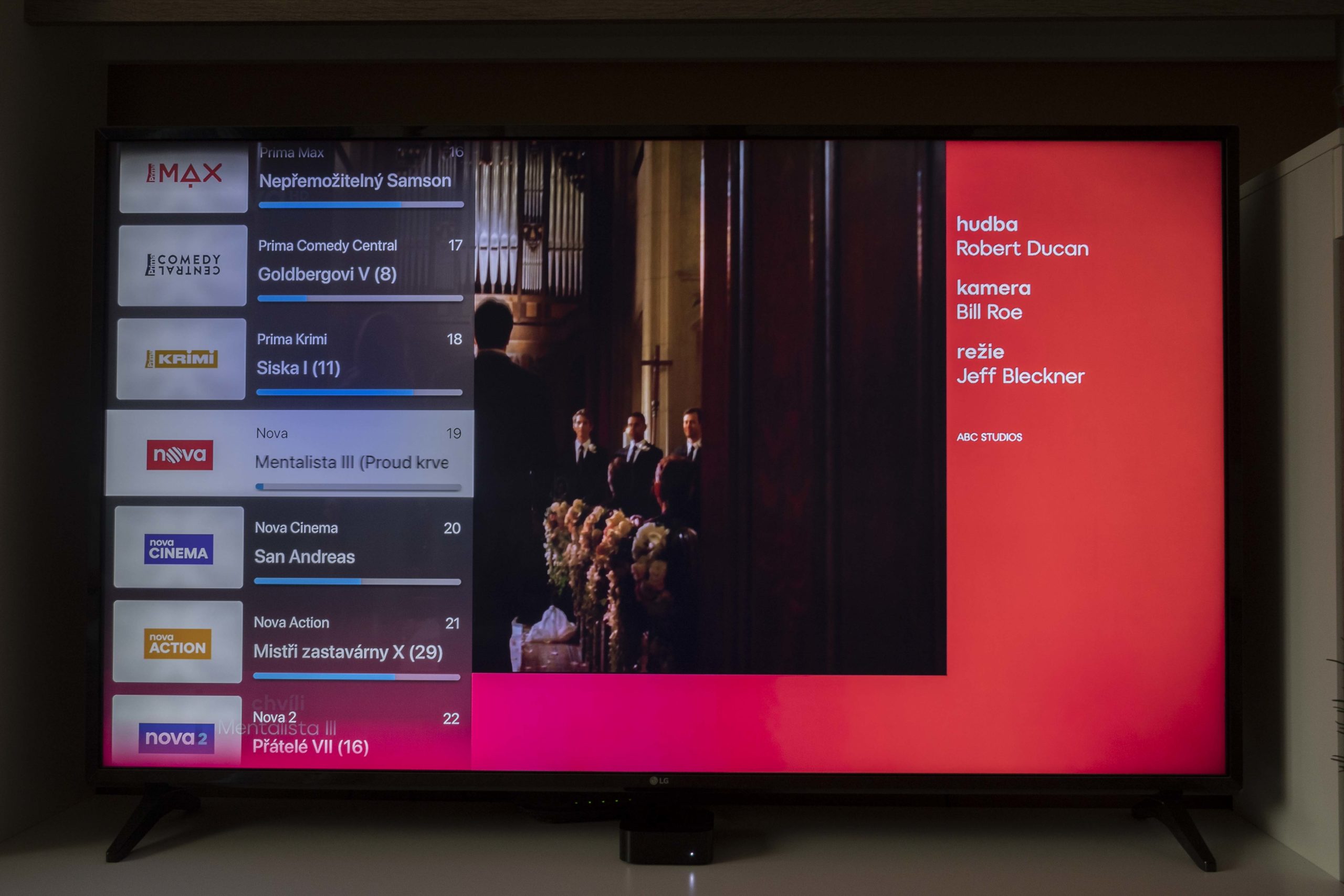 sledovani tv apple tv 8