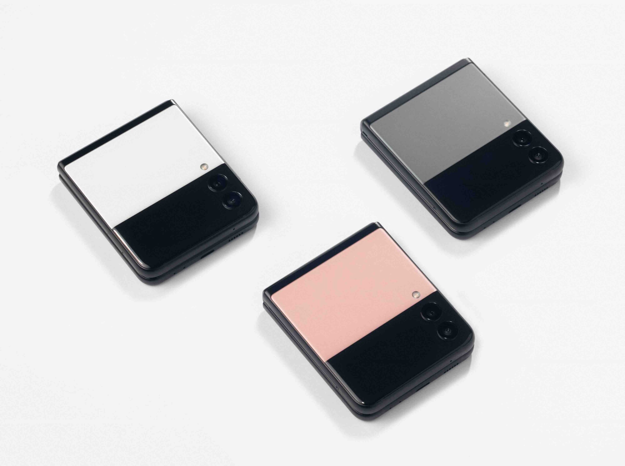 02_02 B2 Family_02_galaxyzflip3_5g_family_cream_pink_grey_H Galaxy Z Flip3