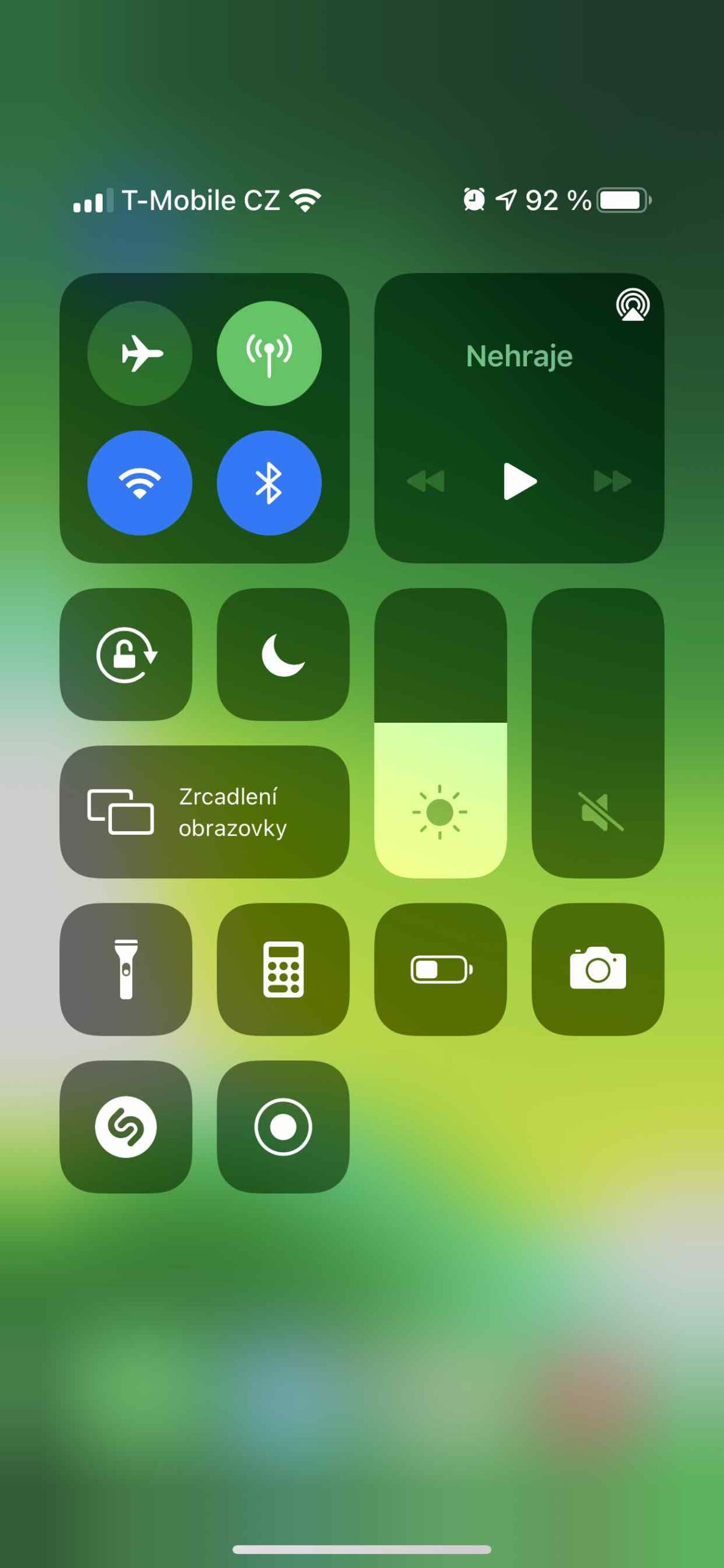 Jak zobrazit stav baterie iPhonu