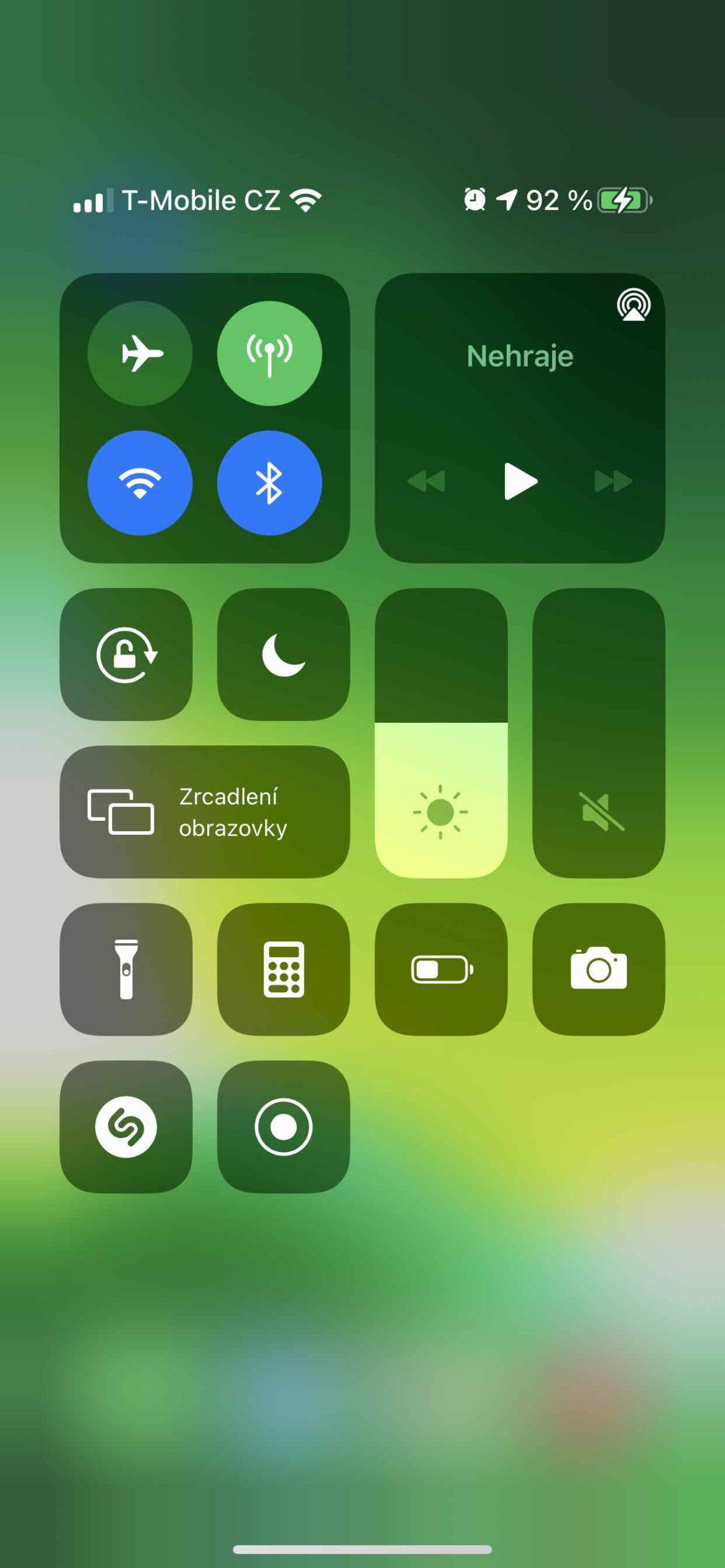 Jak zobrazit stav baterie iPhonu