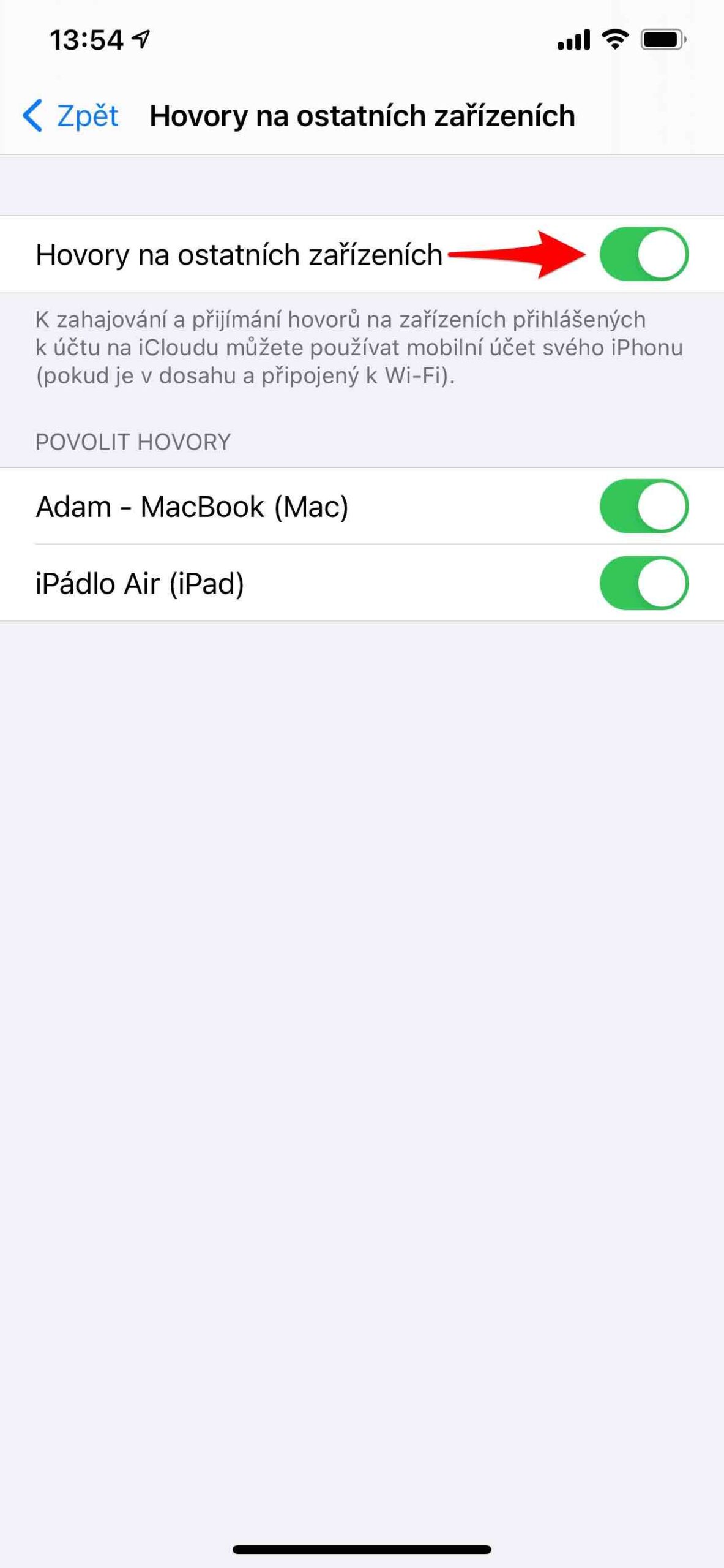 Jak zpřístupnit telefonní hovory z iPhonu i na Macu