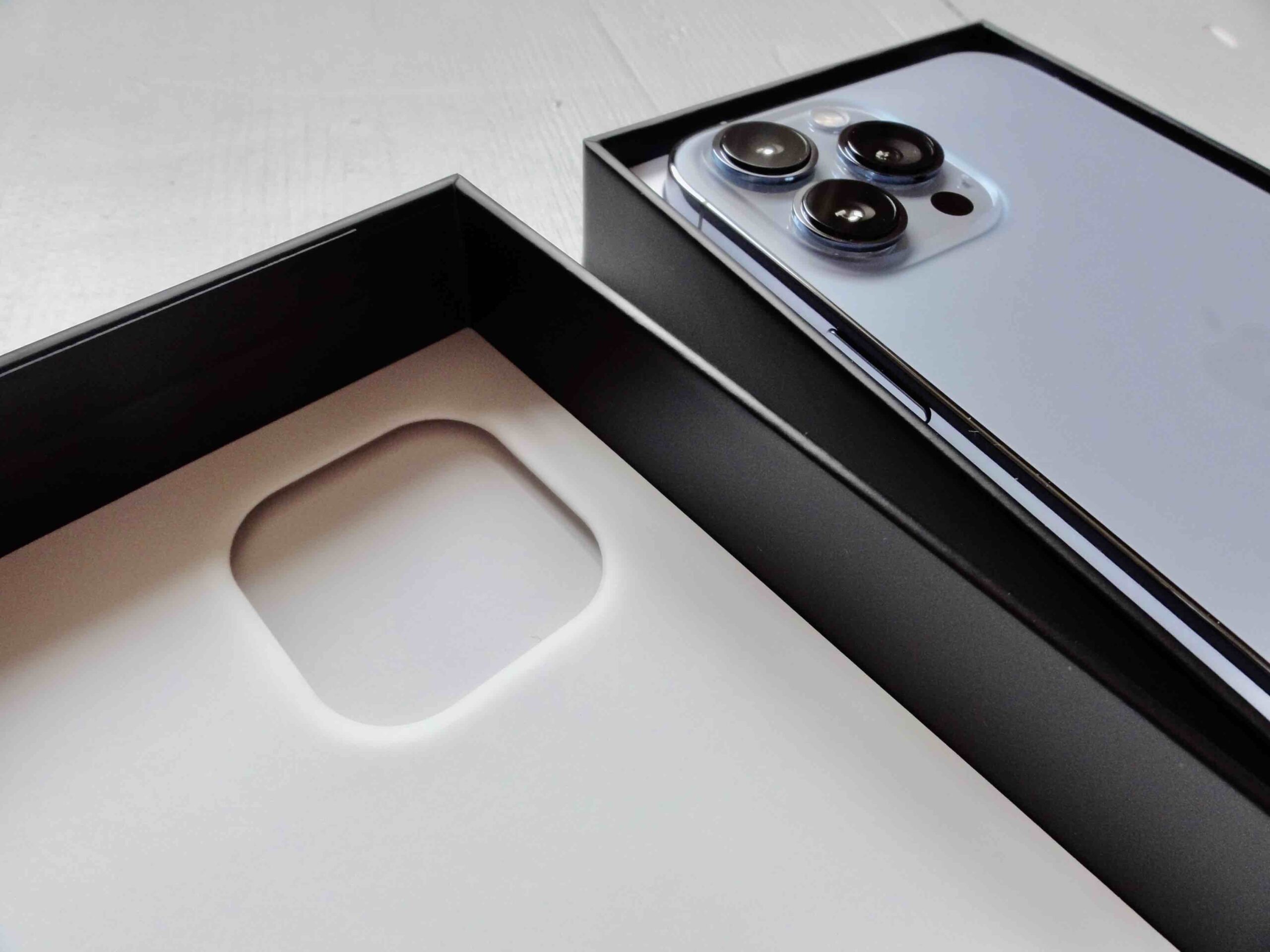 iPhone 13 Pro Max 5 unboxing