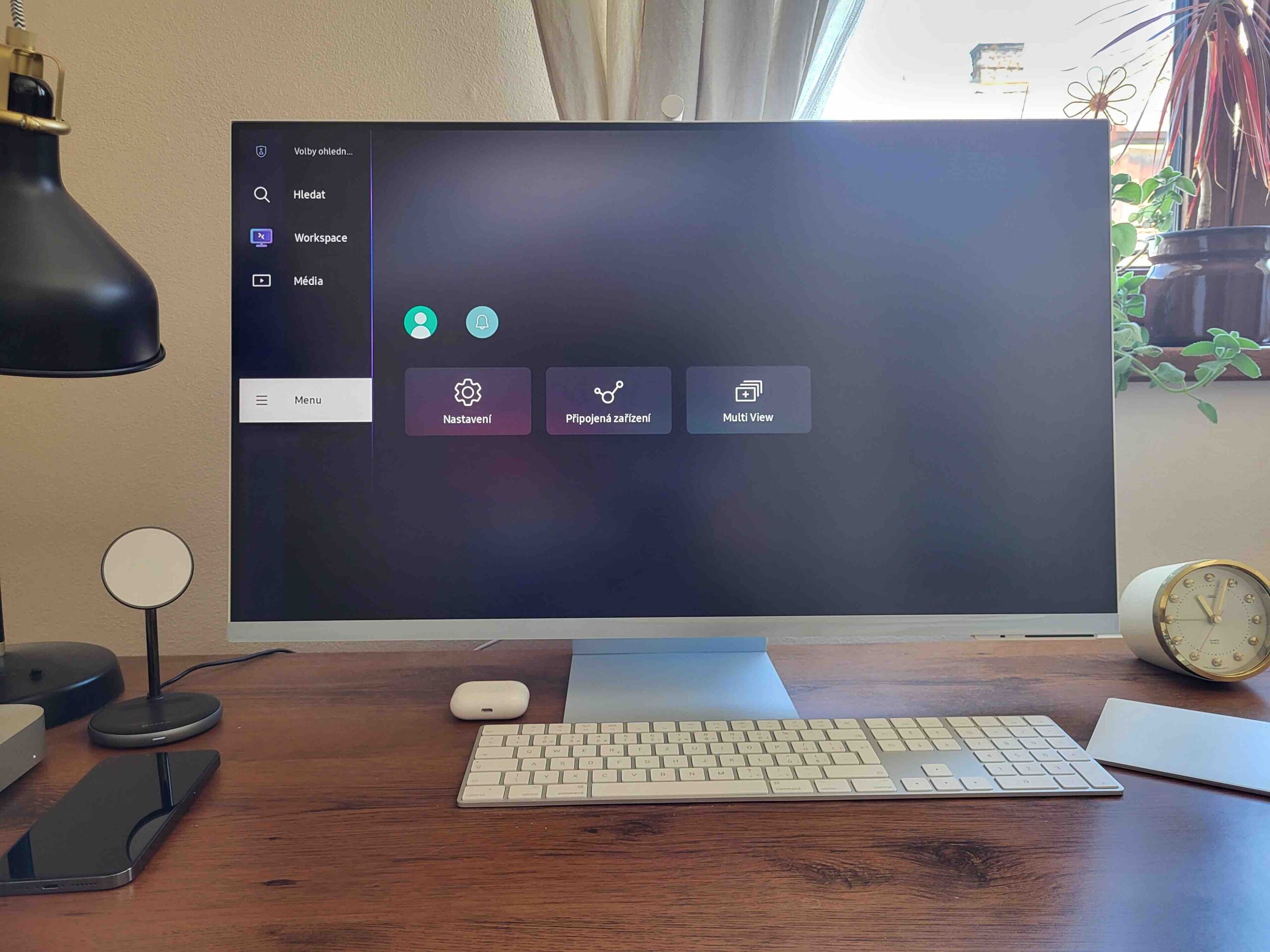 Smart Monitor M8 14 Smart Monitor M8 14