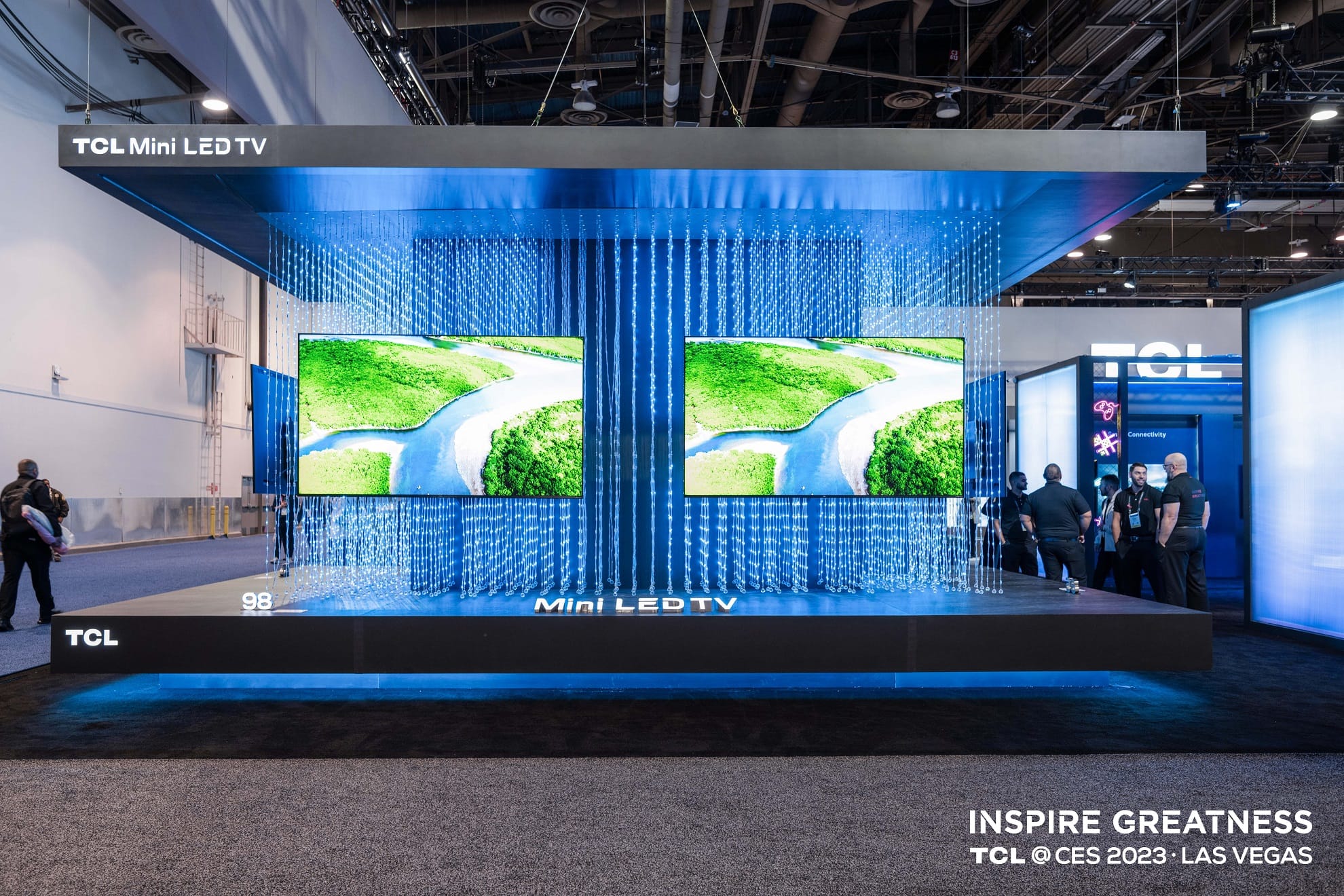 TCL MiniLED TVCES2023 TCL na CES 2023