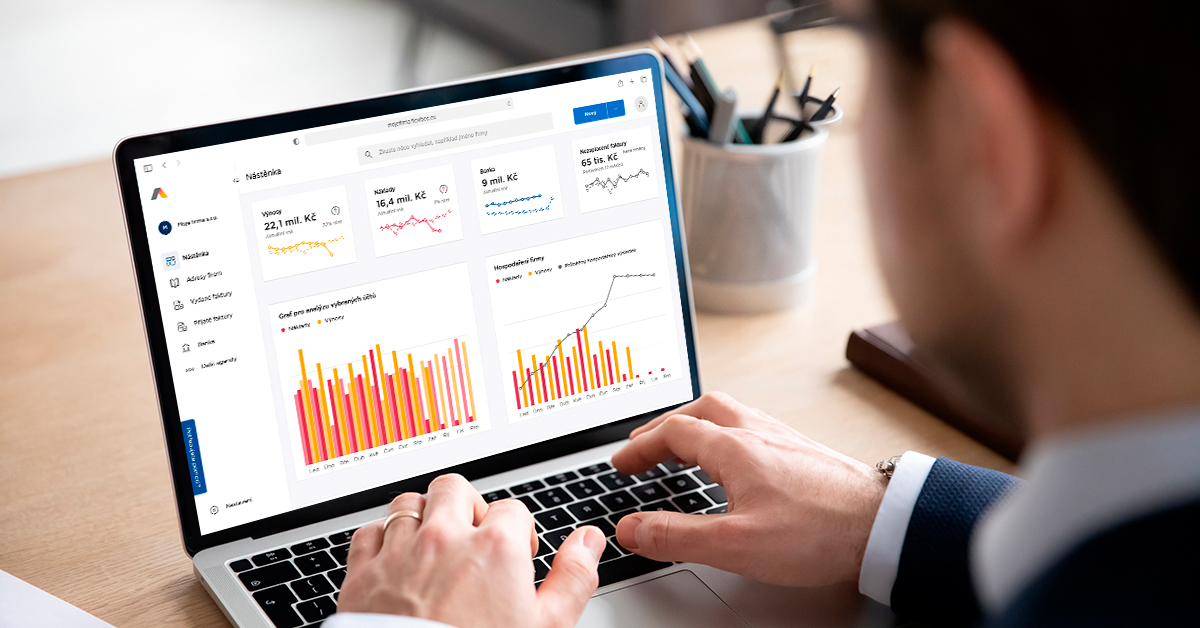 Back,View,Of,Businessman,Talk,With,Male,Business,Partner,Using