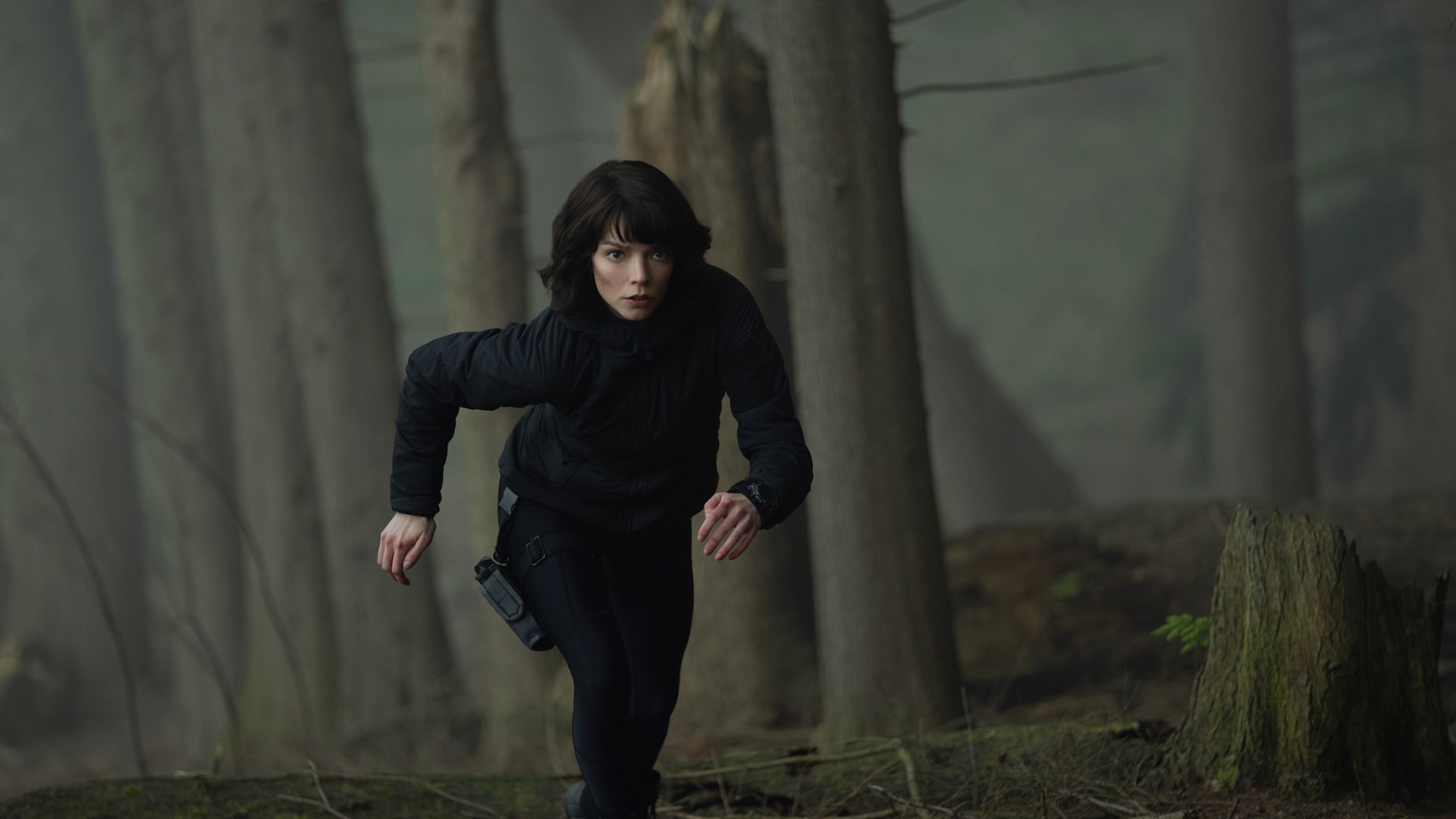 Apple TV The Gorge Photo 0102.jpg.photo modal show home large