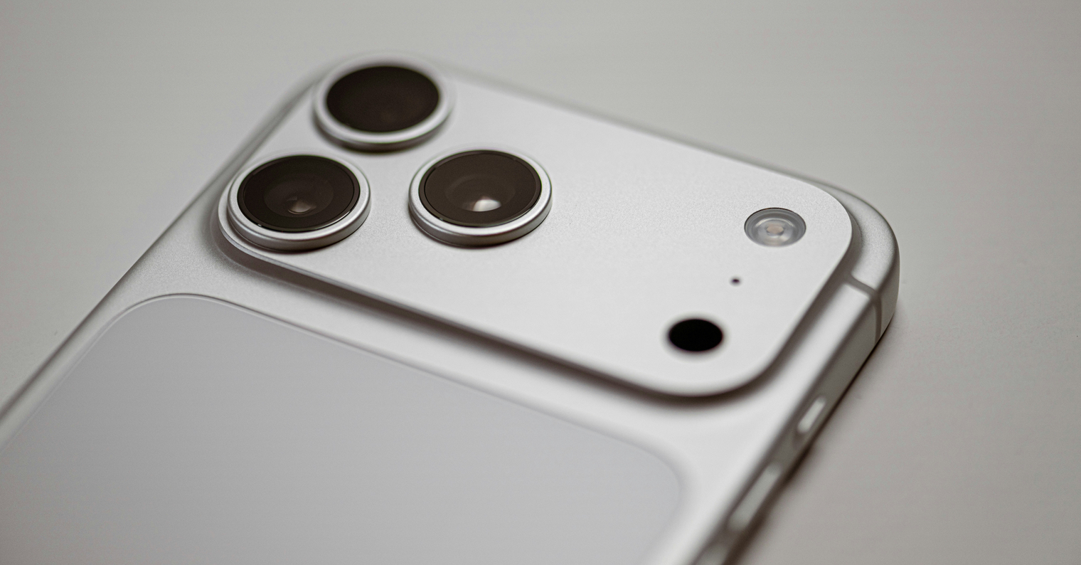 1520 794 iPhone 17 Pro silver