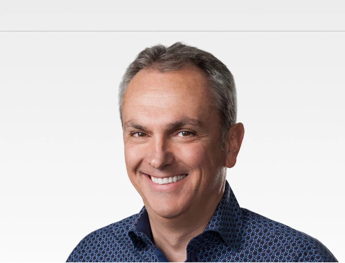 Luca Maestri fb